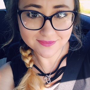 Meet your Posher, Jonie